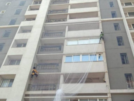 Professional Duct Area Net Installation Process - Swarupa Enterprises